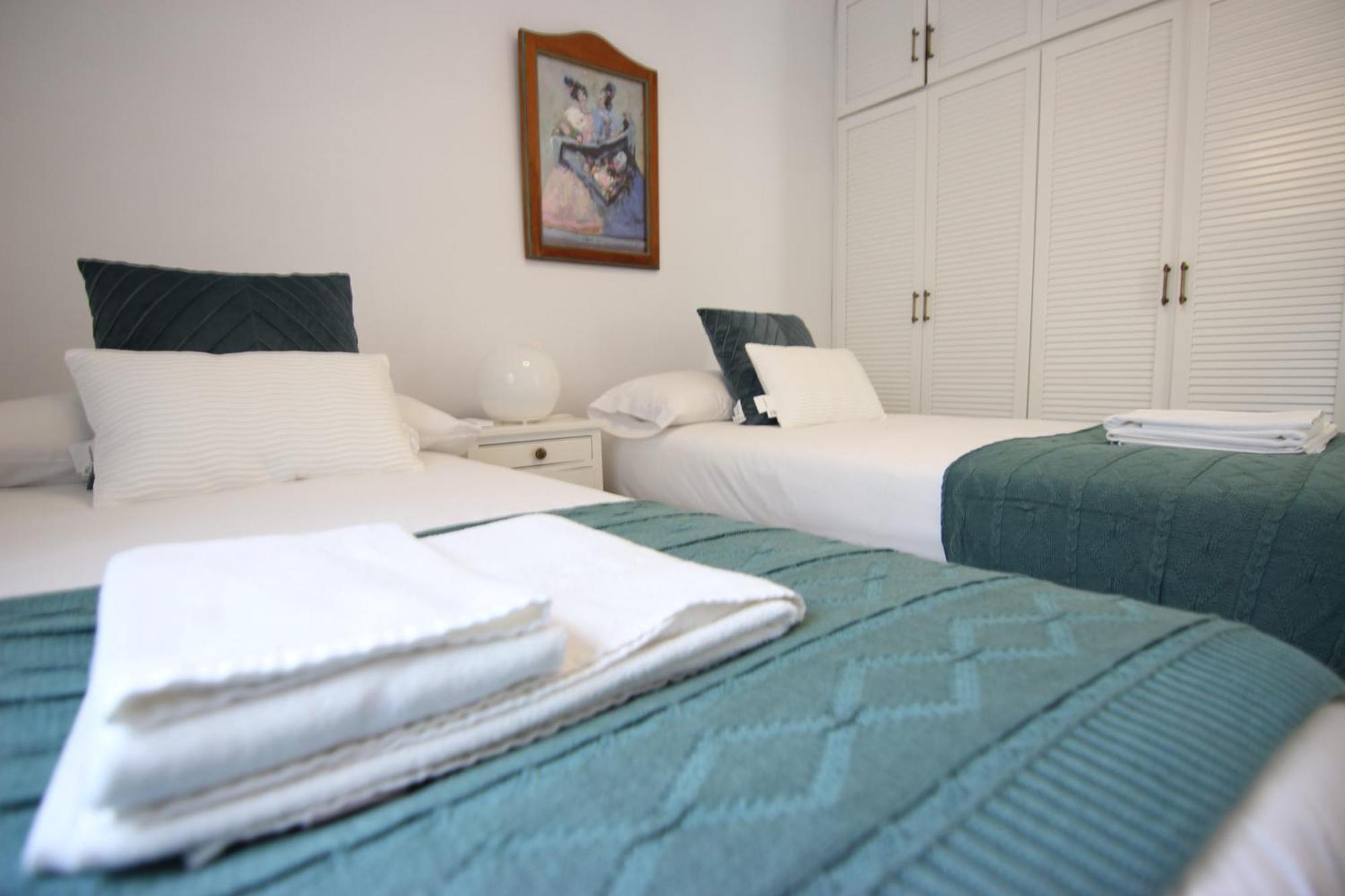 Rentalsevilla Espacioso Apartamento En La Alameda De Hercules Con Parking Екстериор снимка