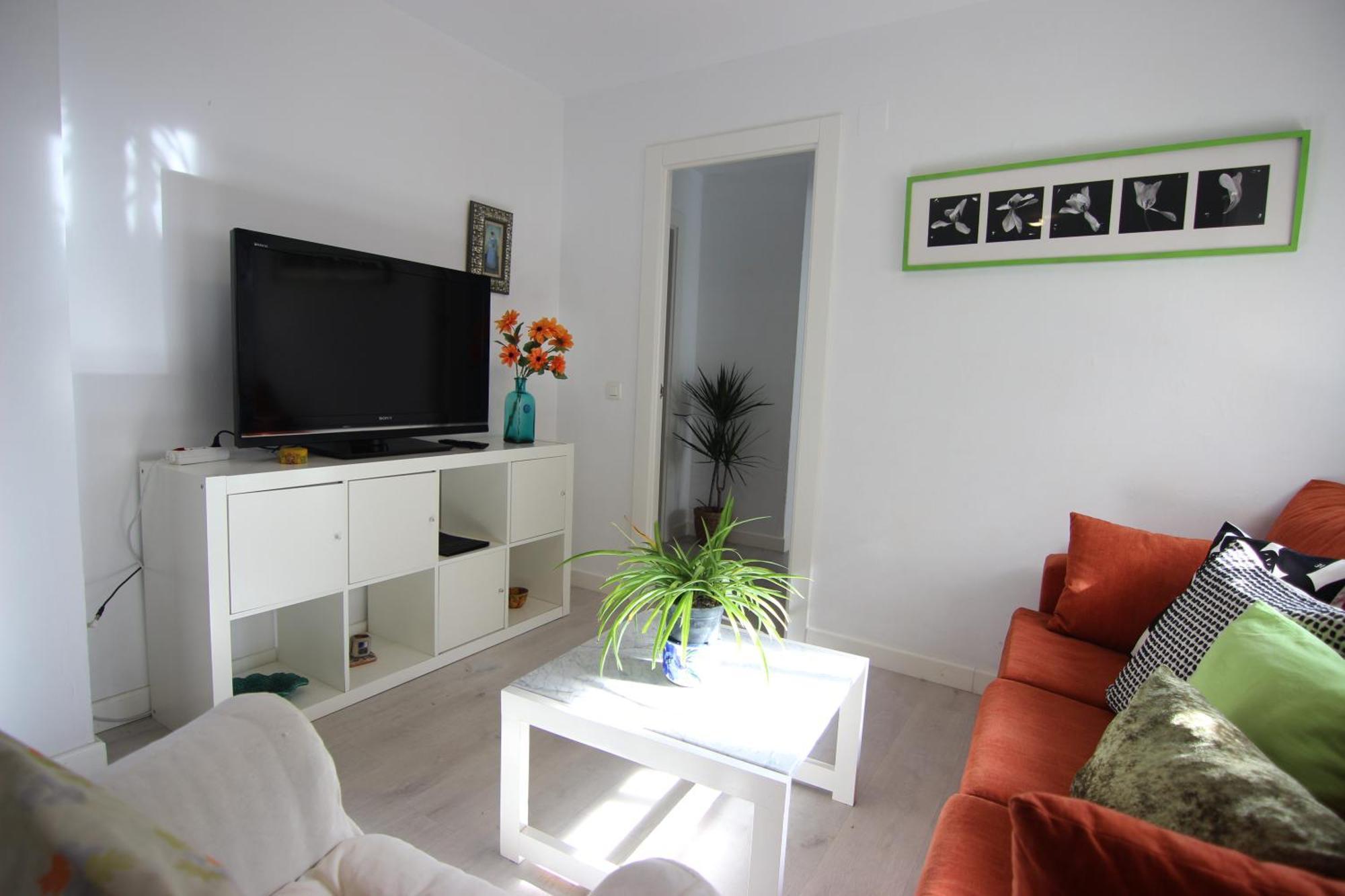 Rentalsevilla Espacioso Apartamento En La Alameda De Hercules Con Parking Екстериор снимка