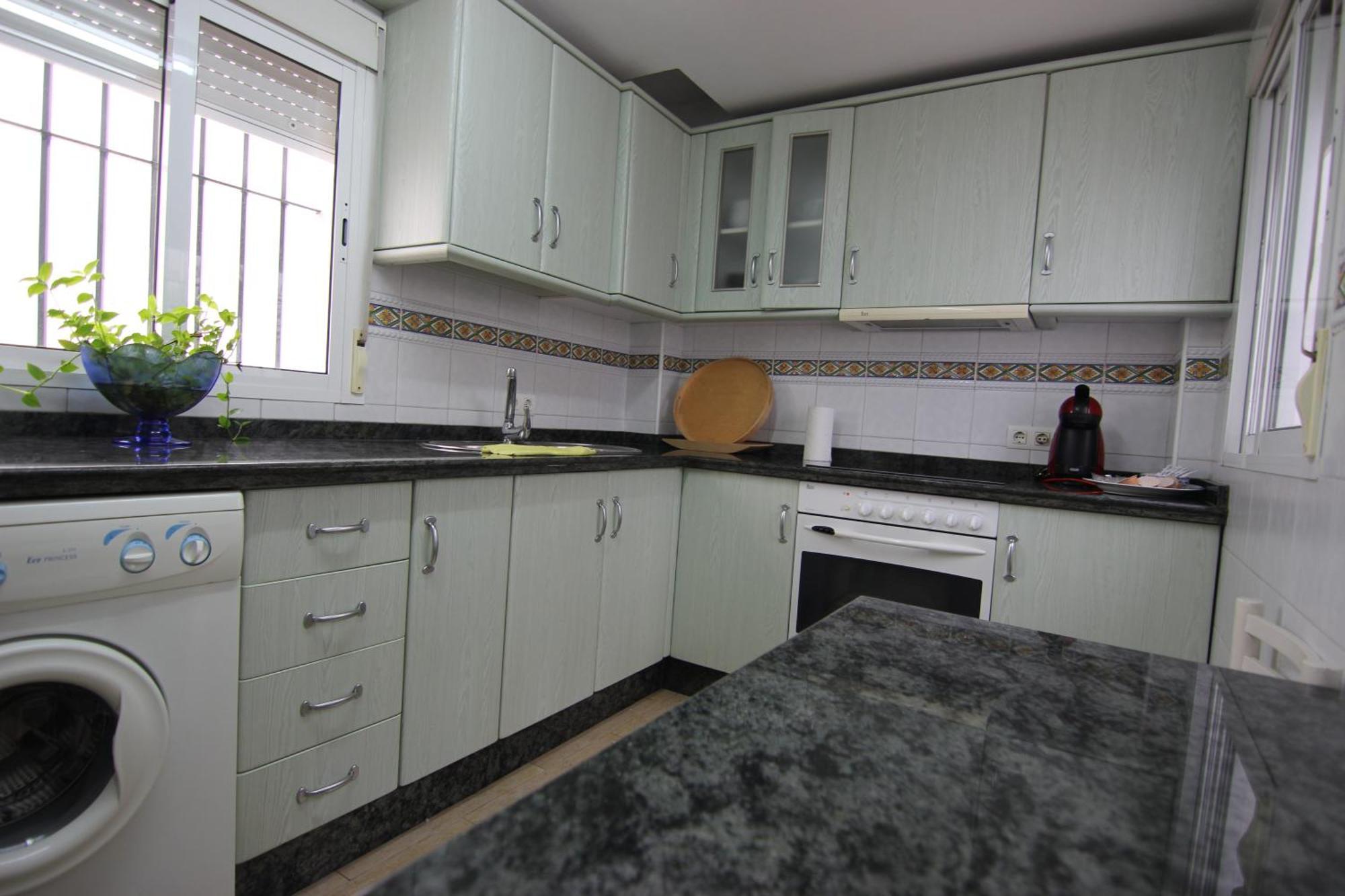 Rentalsevilla Espacioso Apartamento En La Alameda De Hercules Con Parking Екстериор снимка